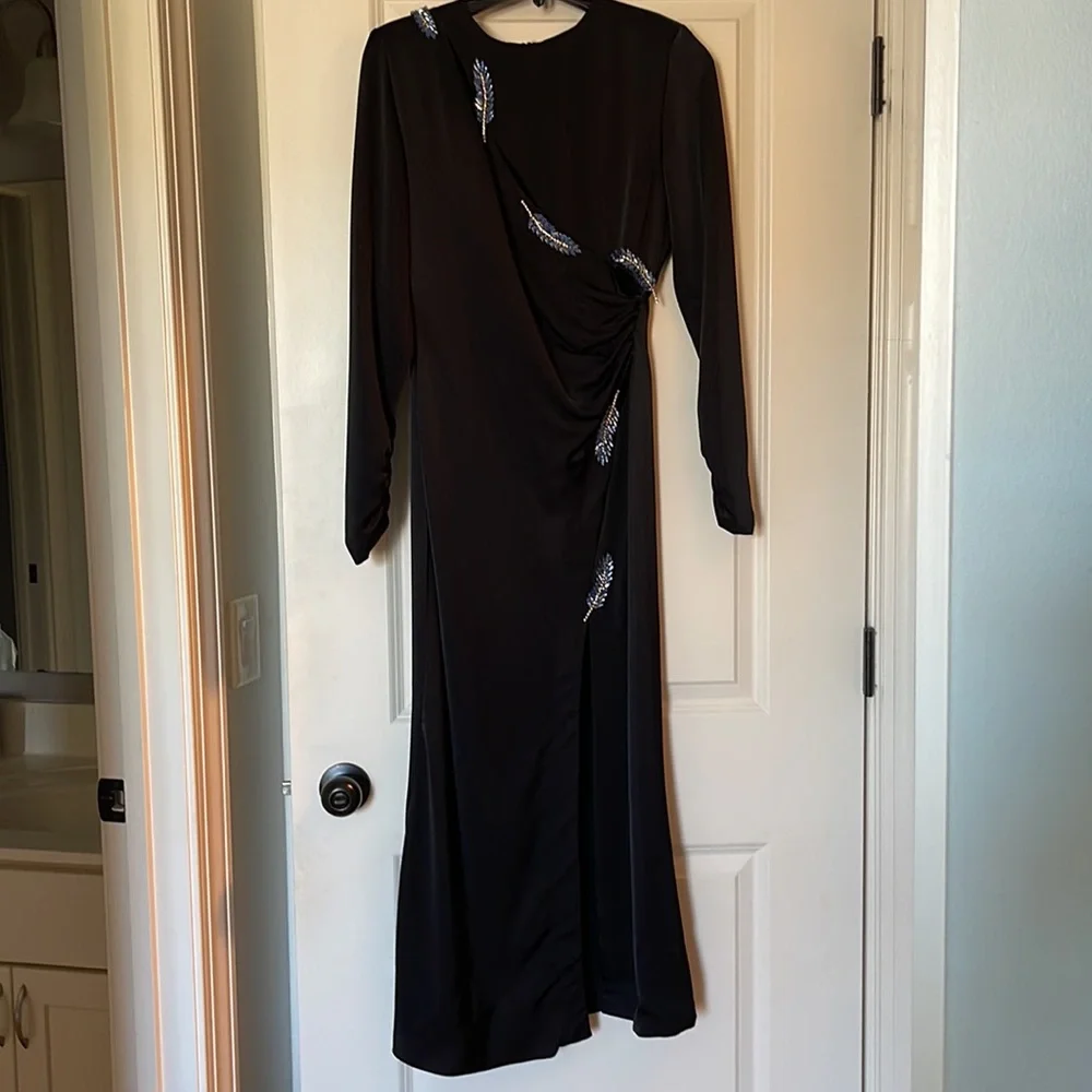 Zara gorgeous and elegant evening dress - Picture 2 of 10